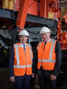 Bundesrat Armin Forstner und Klubobmann Karl Lackner in der Maschinenfabrik Liezen